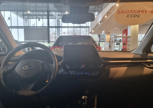 Toyota C-HR cena 118990 przebieg: 1, rok produkcji 2023 z Warszawa małe 56